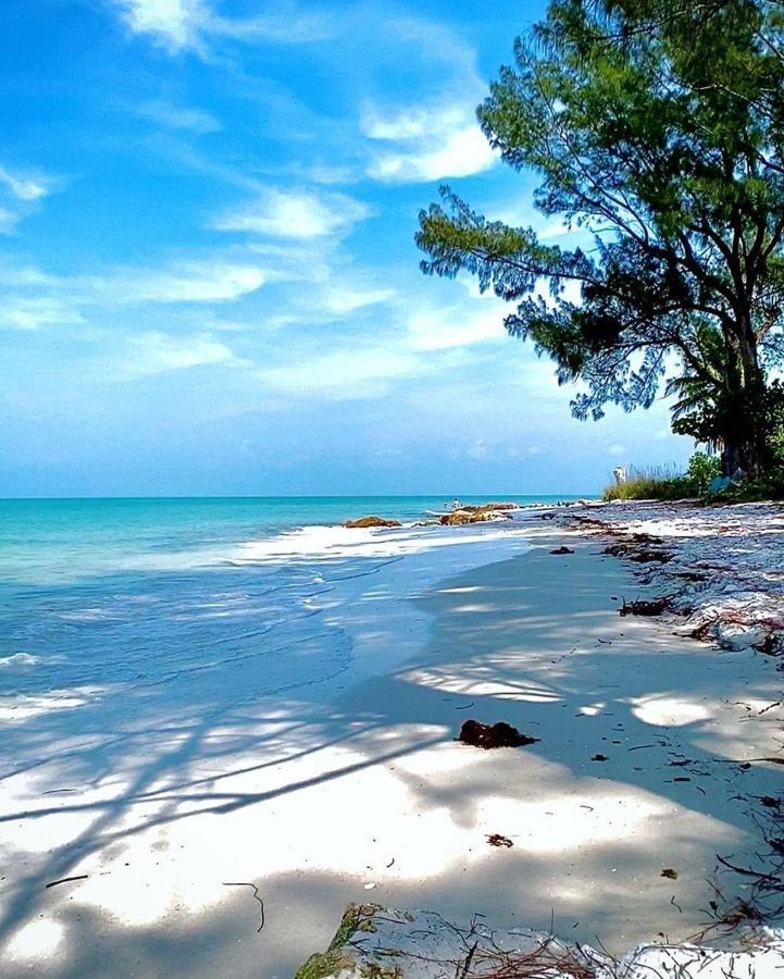 Welcome To The Paradise Fort Myers Beach Exterior photo